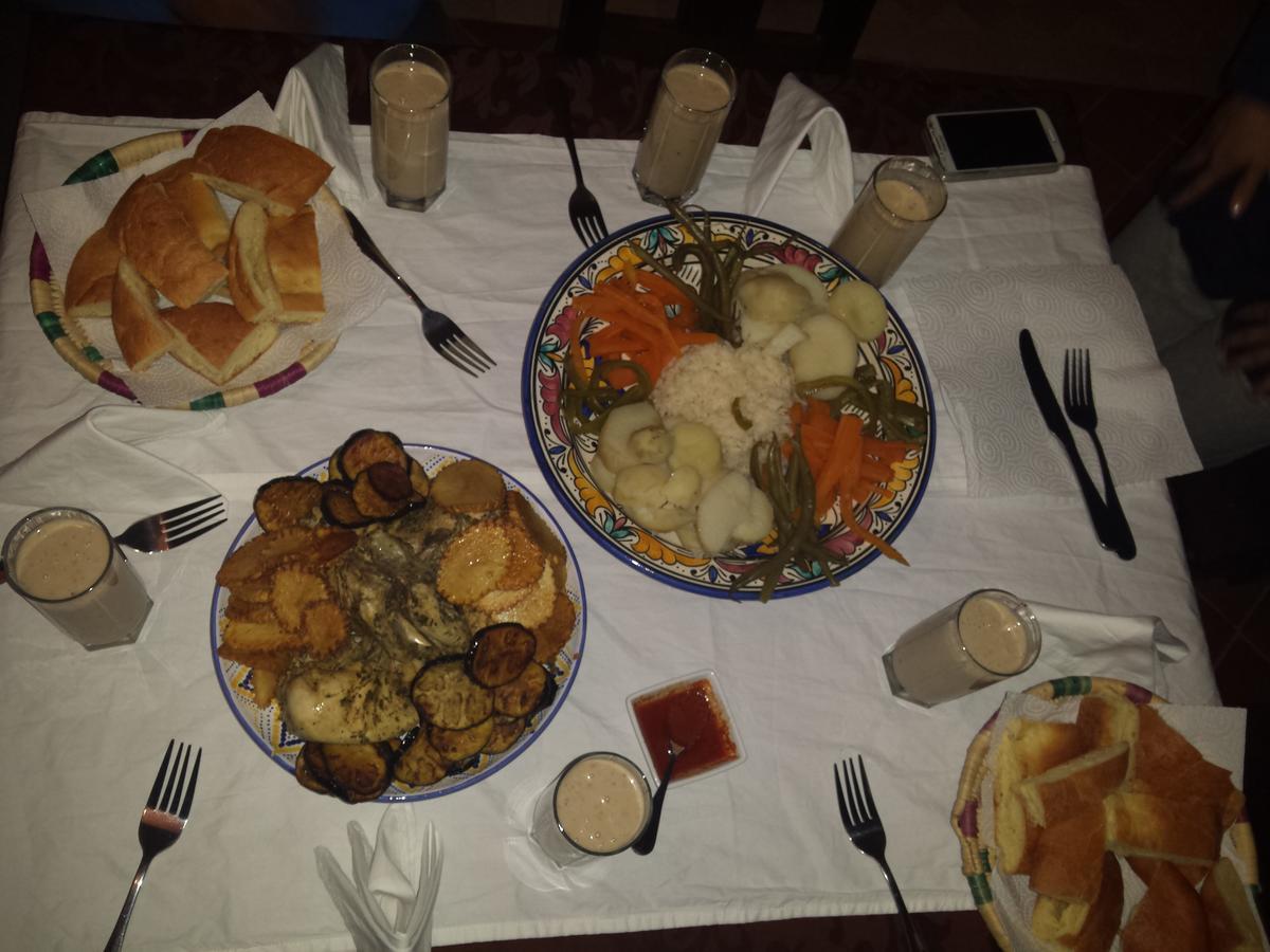 Riad Tazawa Ibrahene Esterno foto
